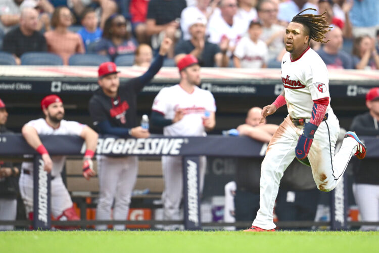 Ramirez breaks bone in hand
